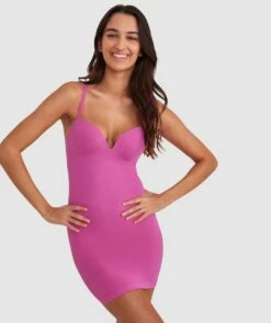 Front Page -BRAS N THINGS Shop base layers slip pink 01418902 9