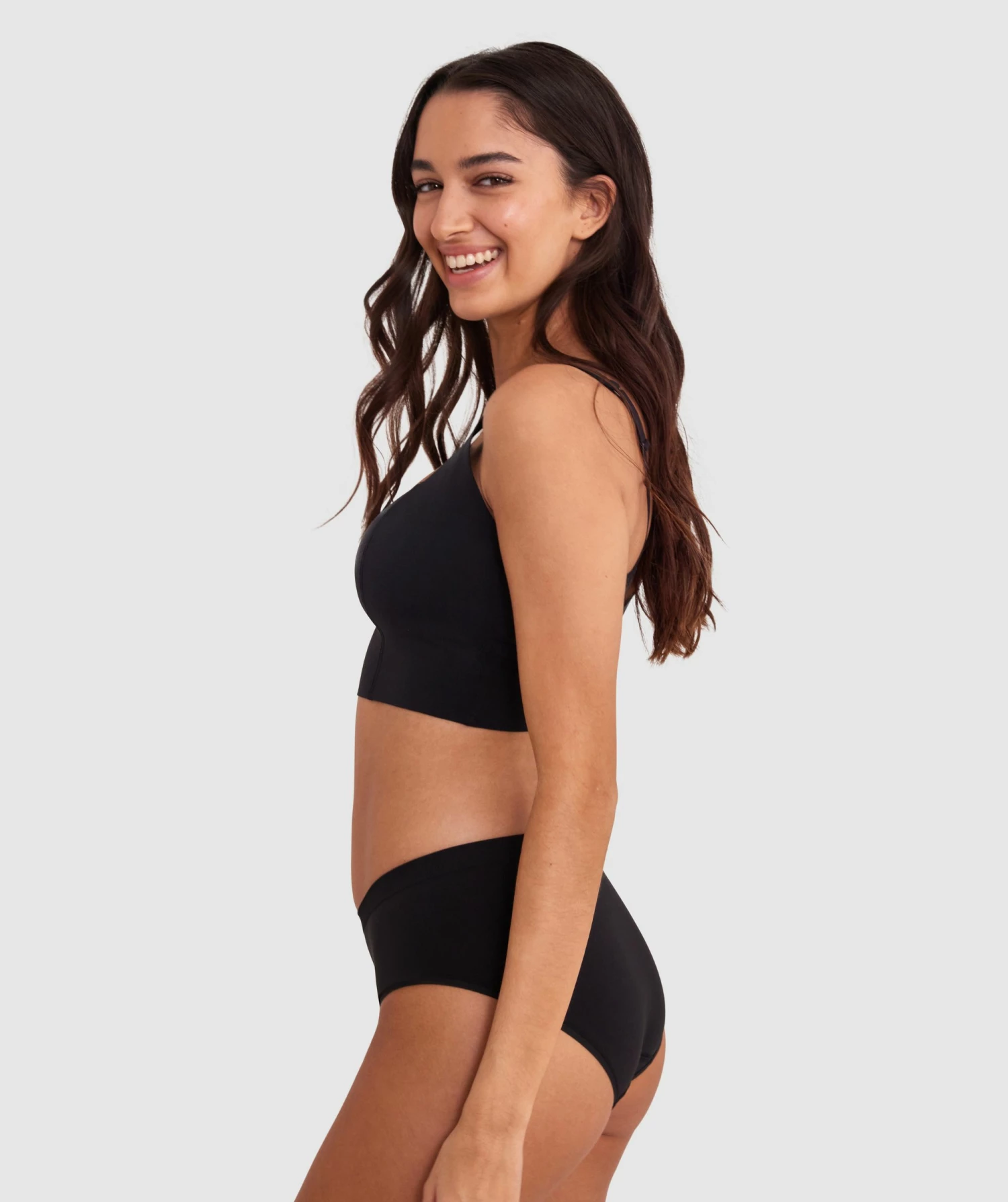 Base Layers Wirefree Crop - Black 4 Base Layers Wirefree Crop - Black - Image 4