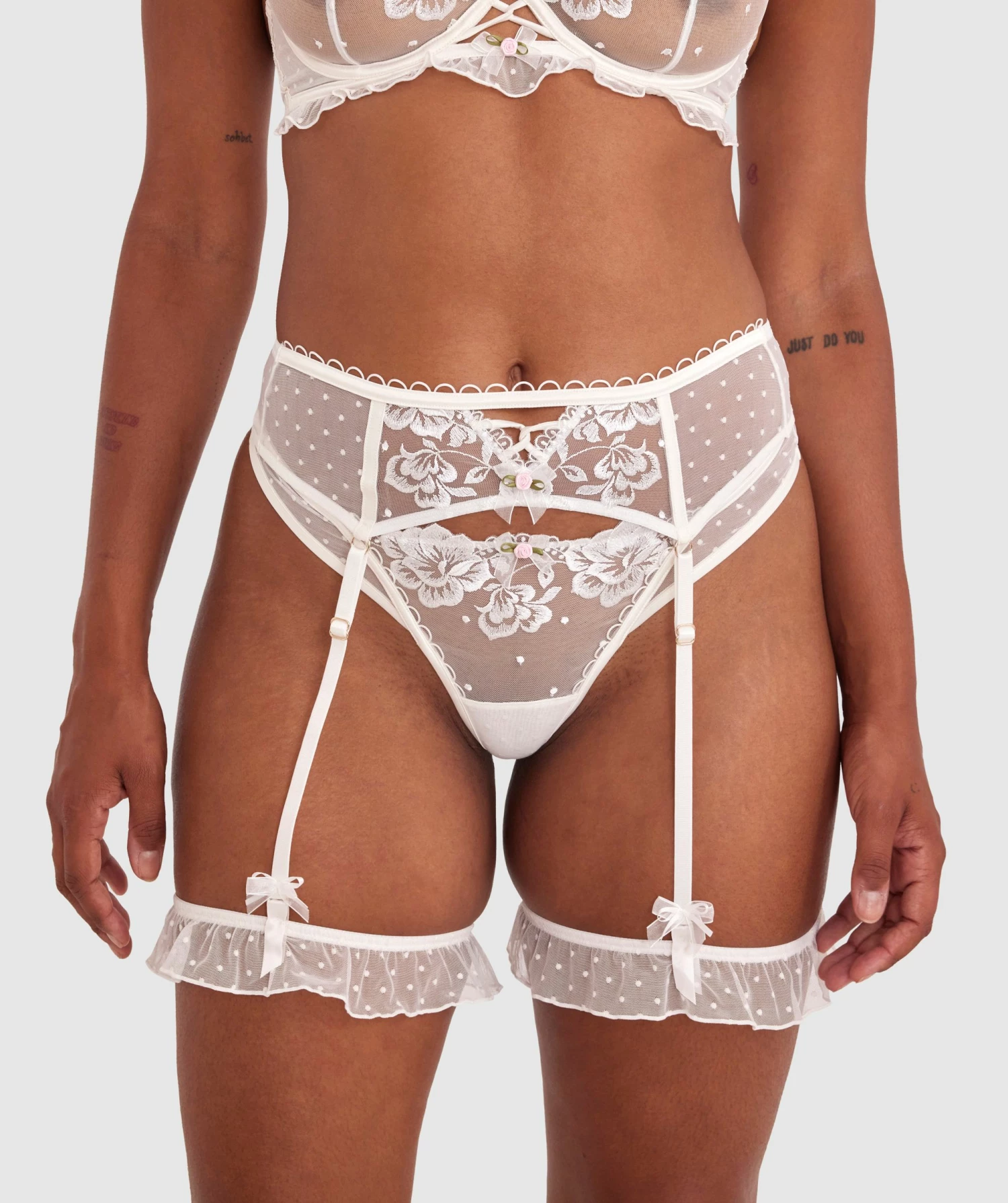Enchanted Blooms Of Lisse Suspender - Ivory 1 Enchanted Blooms Of Lisse Suspender - Ivory