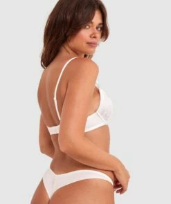 Nala Contour Plunge Bra - Ivory -BRAS N THINGS Shop nala contour plunge bra ivory 01400301