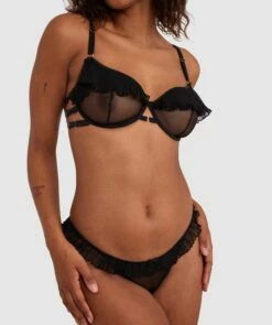 Night Games Com-pleat Me Underwire & Mini V Set - Black