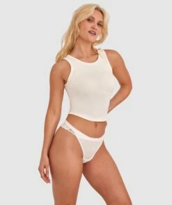 Planet Bliss Lace V String - Ivory 9 Planet Bliss Lace V String - Ivory -BRAS N THINGS Shop planet bliss lace v string ivory 01491603 4