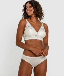 Planet Bliss Lace Wirefree Bra - Ivory