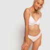 Pure Body Contour Bra - White
