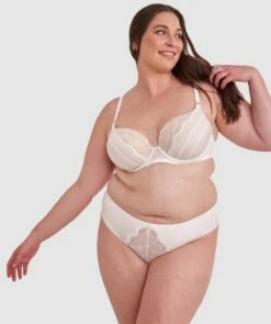 Revolve High Waist V String - Ivory -BRAS N THINGS Shop revolve high waist v string ivory 01442102