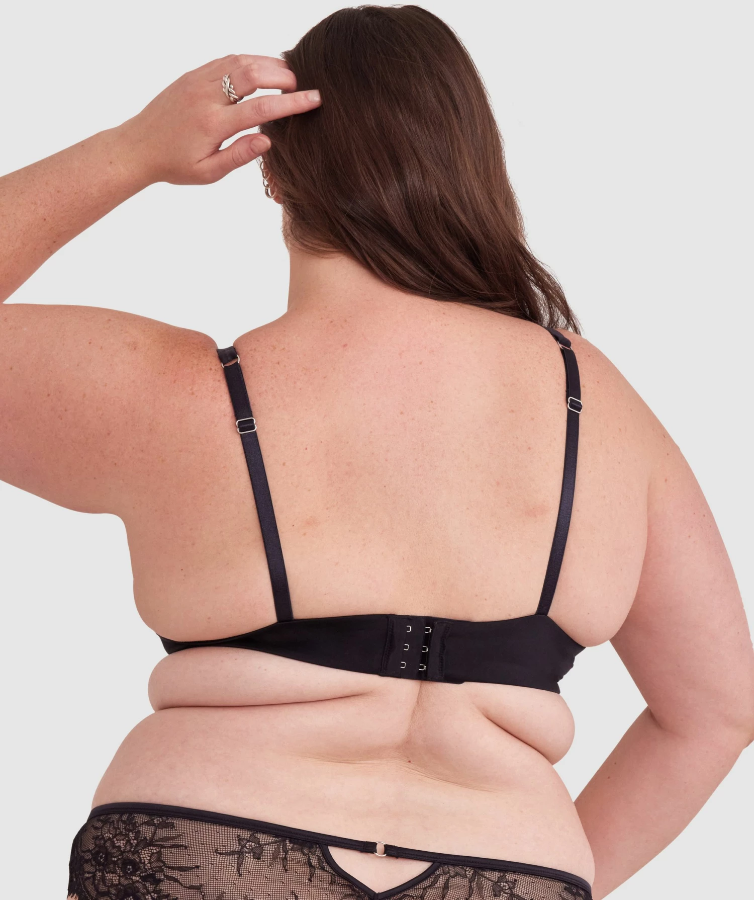 Revolve Removable Wire Contour Plunge Bra - Black 2 Revolve Removable Wire Contour Plunge Bra - Black - Image 2