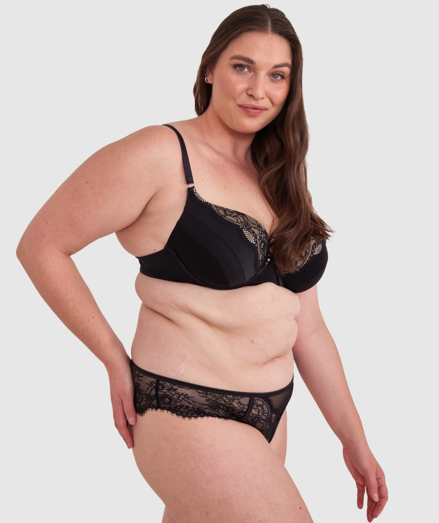 Revolve Removable Wire Contour Plunge Bra - Black 3 Revolve Removable Wire Contour Plunge Bra - Black - Image 3