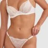 Revolve V String - Ivory