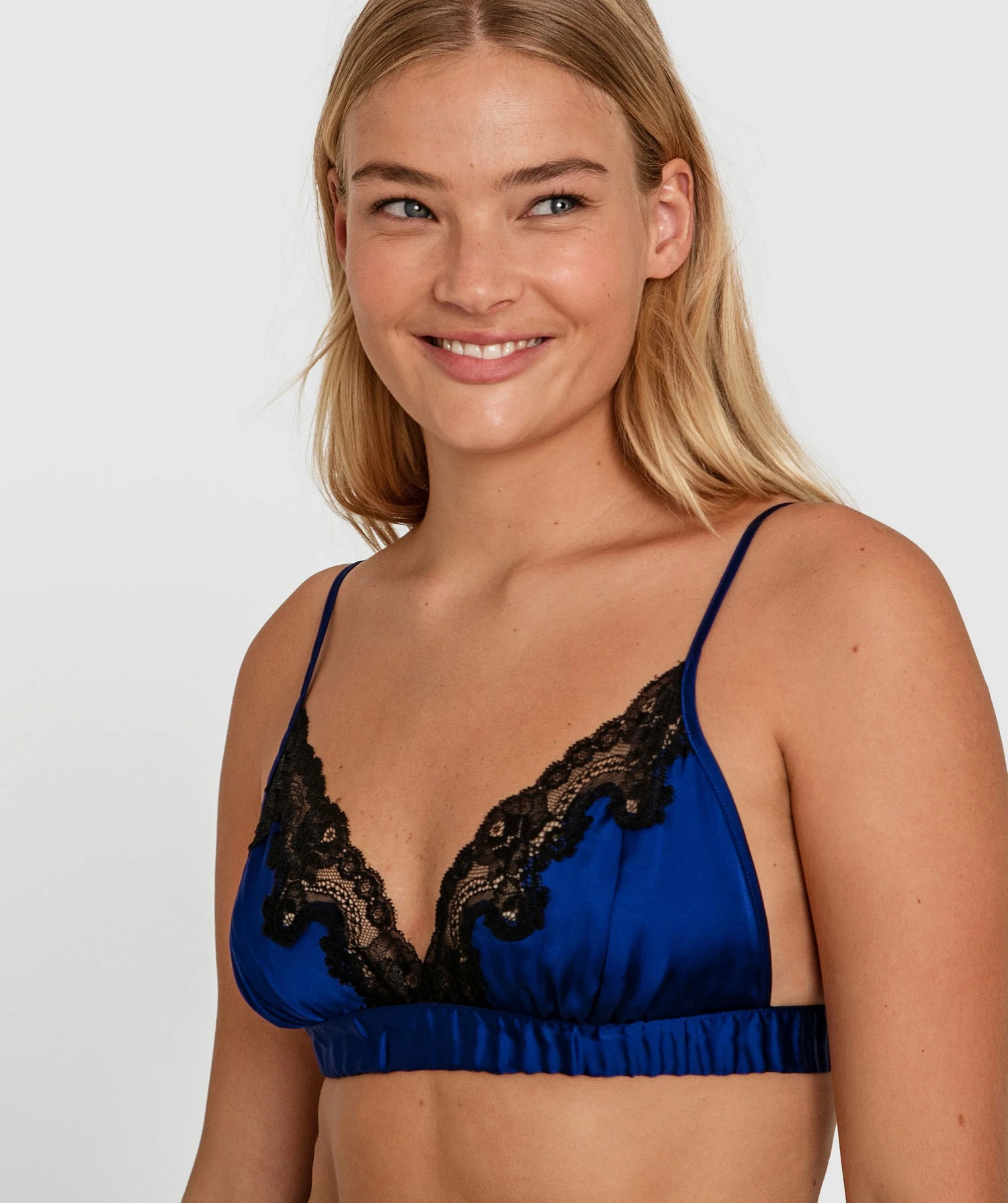 Sammy Bralette - Navy 2 Sammy Bralette - Navy - Image 2