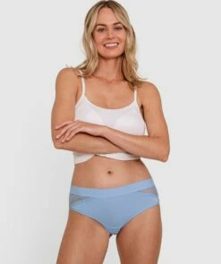 Smooth Luxe Shortie - Blue