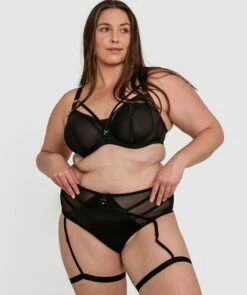 Ysabel Full Brief - Black